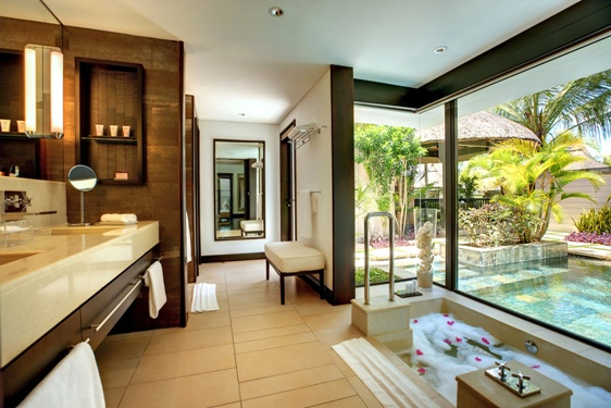 LBM_Ocean_Villa_Bathroom_02